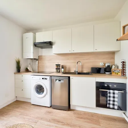 Le Cosy Yellow Appartement Lumineux A 5 Min De La Gare D'Evry Avec Parking Gratuit Courcouronnes Extérieur photo